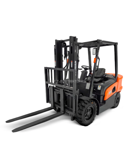 Вилочный погрузчик Doosan D30NX Вилочный погрузчик Doosan D30NX